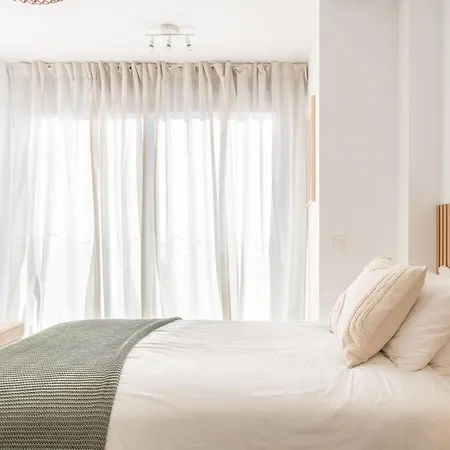 Malasana 13, Nuevo 2 Dormitorios, Centro Historico, Todos Servicios, Barrio Tranquilo, Ms Apartment Málaga