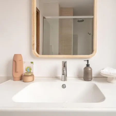 Malasana 13, Nuevo 2 Dormitorios, Centro Historico, Todos Servicios, Barrio Tranquilo, Ms Málaga